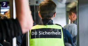 ein-mitarbeiter-der-db.webp.webp