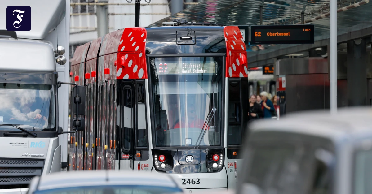eine-strassenbahn-der.webp.webp