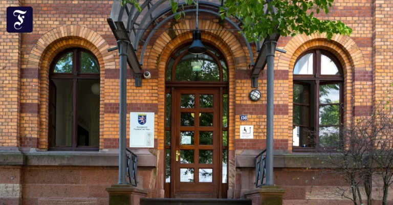 eingang-des-frankfurter.webp.webp