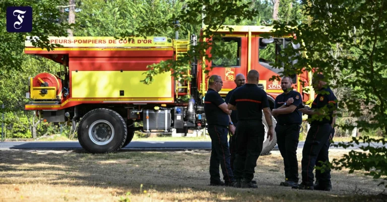 feuerwehrleute-im-einsatz-im.webp.webp