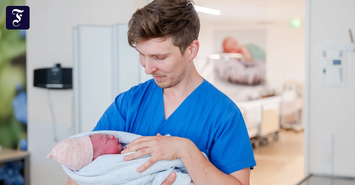 gluecklicher-geburtshelfer.webp.webp