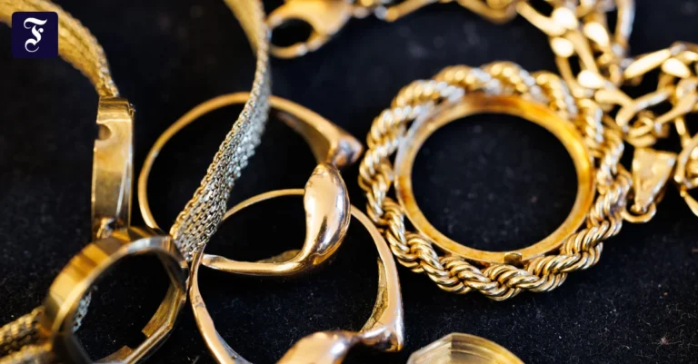 gold-waehrt-ewig-als-schmuck.webp.webp