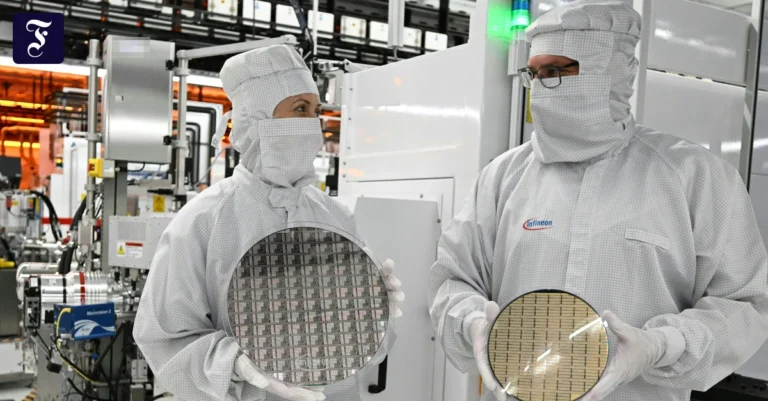 infineon-mitarbeiter-im.webp.webp