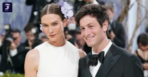 joshua-kushner-rechts-und.webp.webp