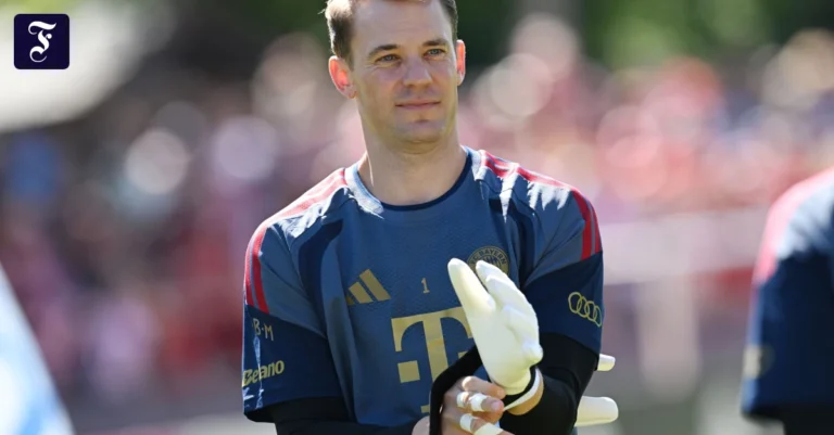 manuel-neuer-beim-training-im.webp.webp