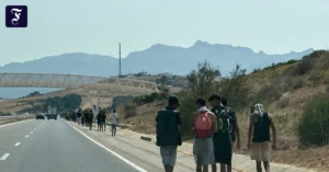 migranten-auf-dem-weg-zurueck.webp.webp