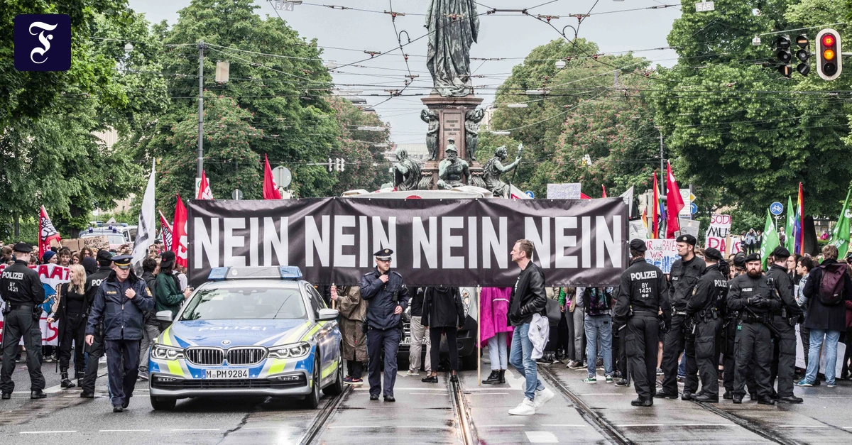 protest-auch-auf-der-strasse.webp.webp