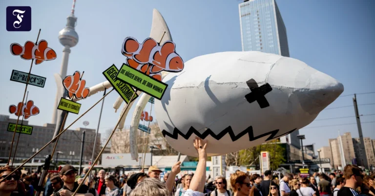 protest-gegen-hohe-mieten.webp.webp