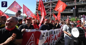 protest-vor-der-alten.webp.webp
