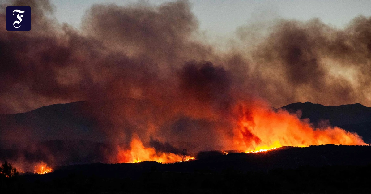 qualmwolken-eines-waldbrandes.webp.webp