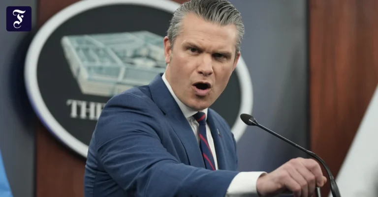 verteidigungsminister-hegseth.webp.webp