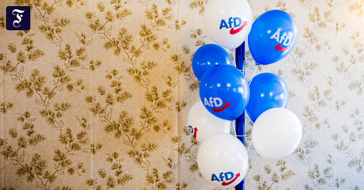 weisse-und-blaue-luftballons.webp.webp