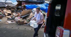 01int-japan-quake-dispatch-01-kvgj-facebookJumbo.jpg