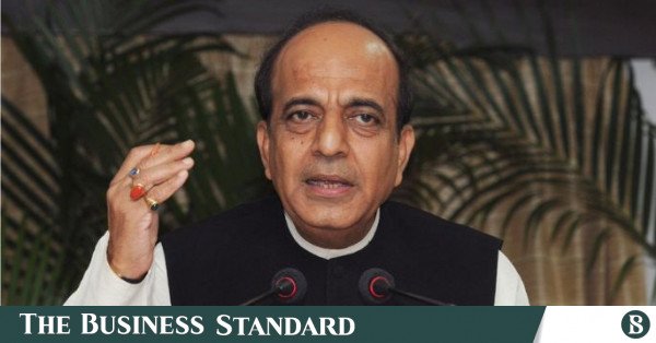 1786903600_dinesh_trivedi.jpg