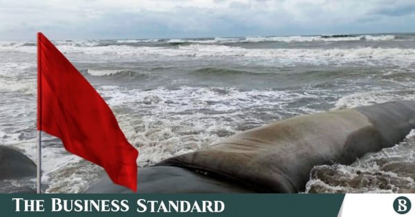1786952954_red-flag-waving.jpg