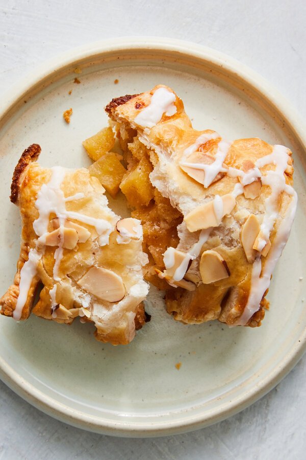 VV-apple-bear-claws-BT-hero-twqb-articleLarge.jpg
