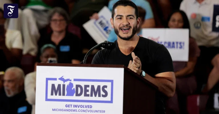 abdul-el-sayed-vor-anhaengern.webp.webp