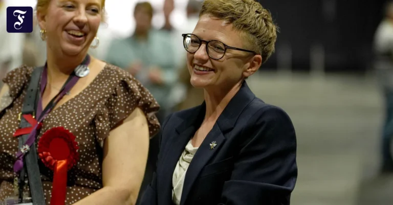 bev-craig-rechts-am-freitag.webp.webp