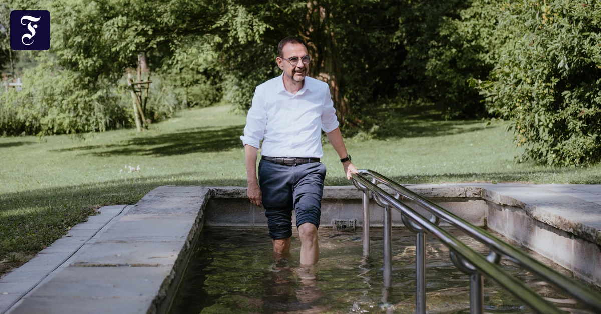 das-wasser-steht-ihm-nur-bis.webp.webp