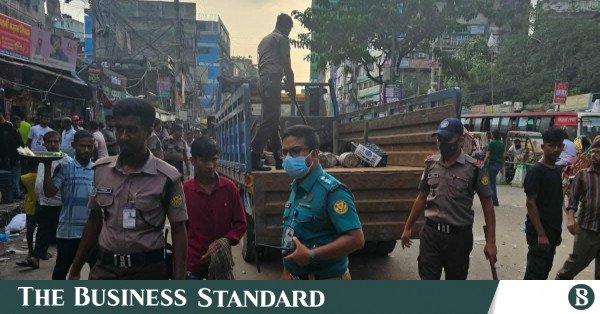 dhaka_clg_jubo_dal_clash.jpg