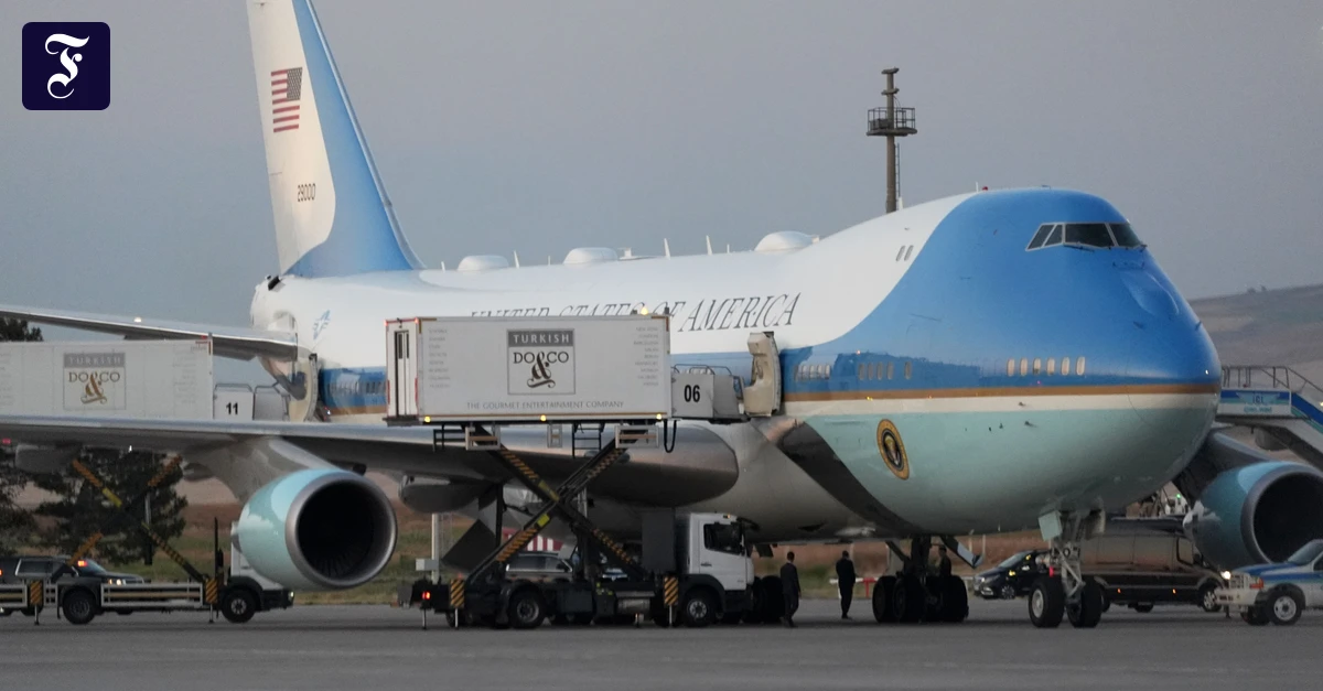 die-air-force-one-in-ankara-us.webp.webp