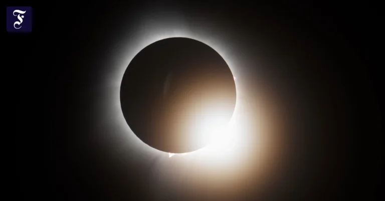 die-sonnenfinsternis-vom-8.webp.webp