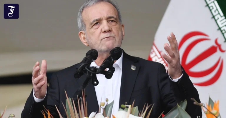 dieses-archivfoto-zeigt-den.webp.webp