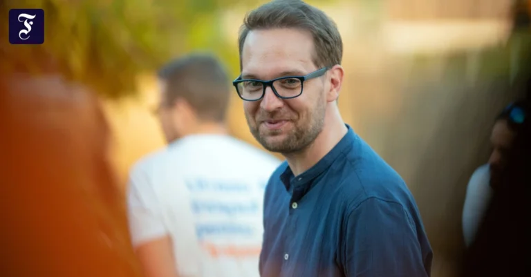 dominic-fritz-im-september.webp.webp