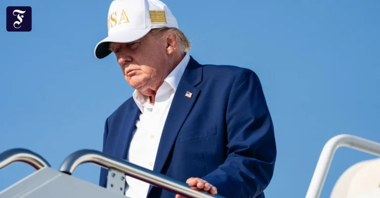 donald-trump-am-sonntag-bei.webp.webp