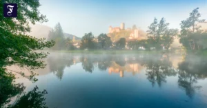 ein-schloss-ein-trugbild.webp.webp