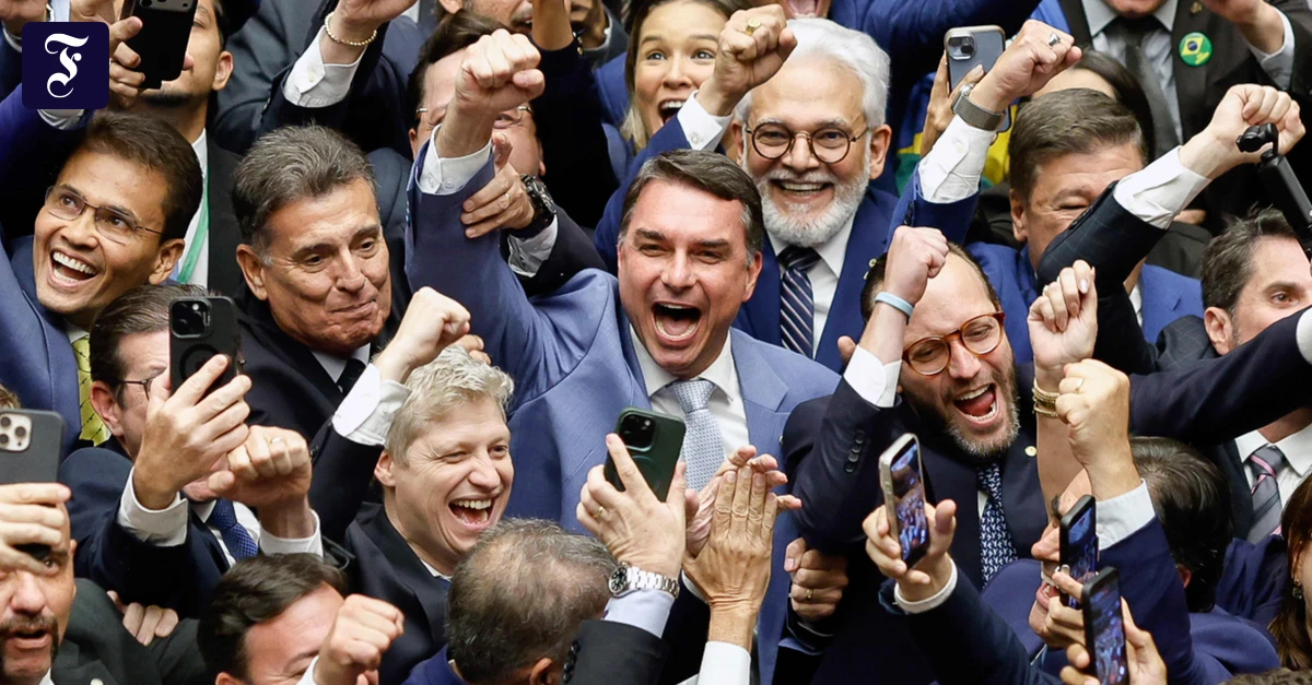 fl-vio-bolsonaro-hier-ende.webp.webp