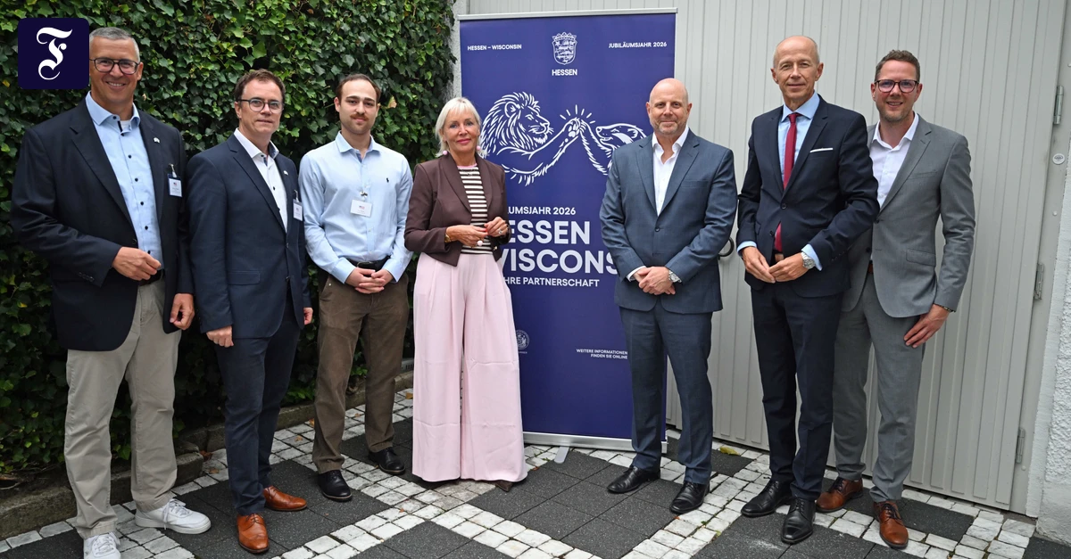 gruppenbild-mit-dame-die.webp.webp