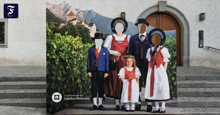 jeder-darf-mal-in-die-rolle.webp.webp