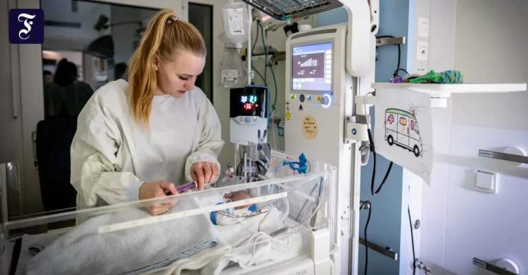 kinderkrankenpflegerin-werden.webp.webp