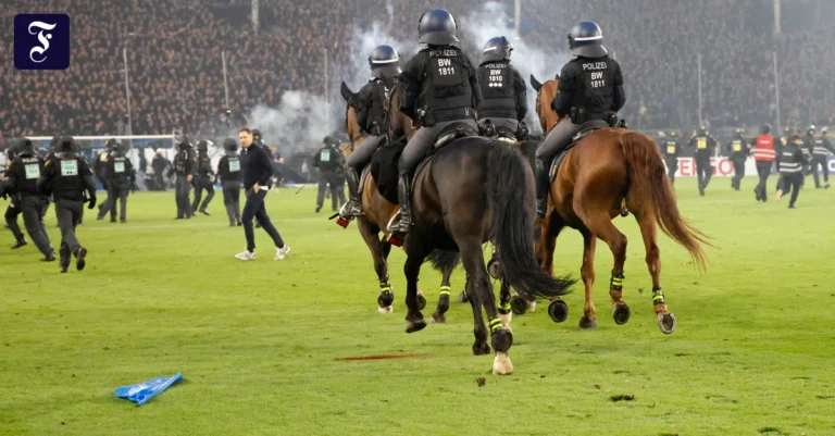 nachdem-fans-auf-den-platz.webp.webp