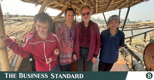 new_zeland_family_missing_boat_family.jpg