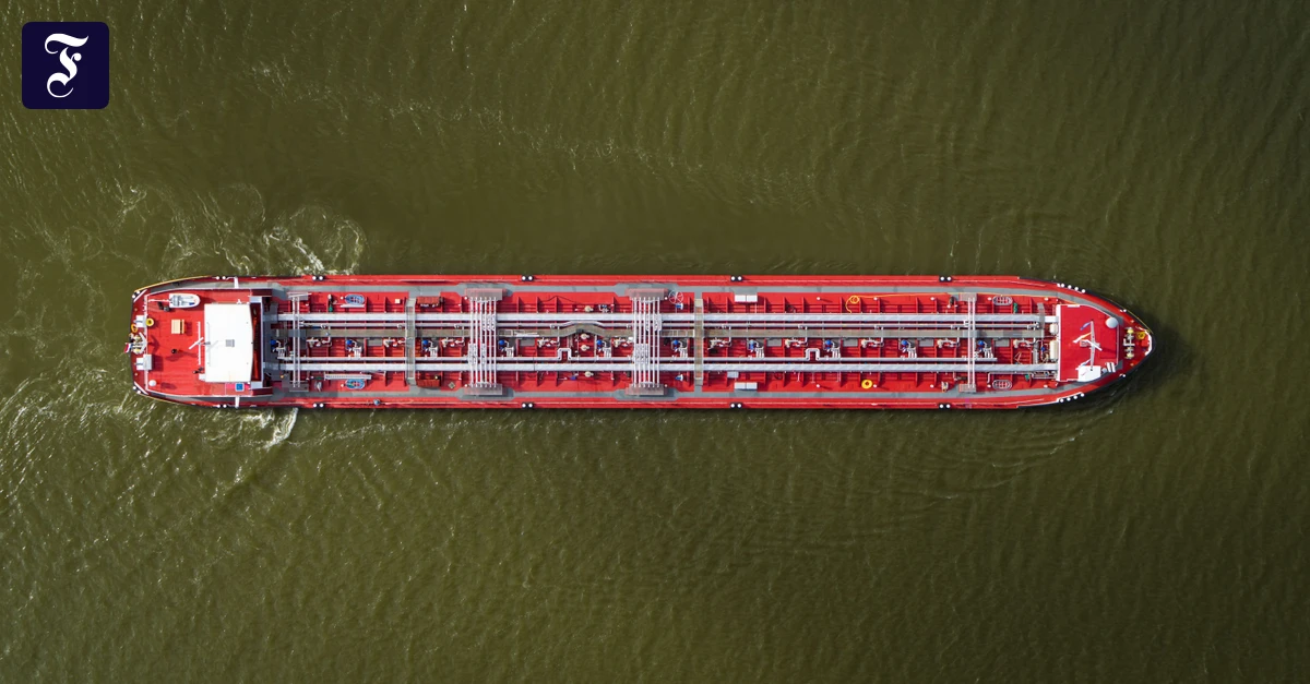 niedrigwasserschiff-die-stolt.webp.webp
