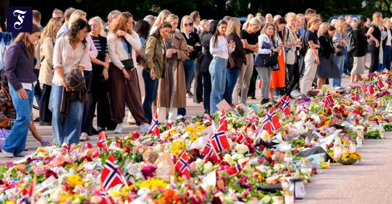oslo-trauert-trauernde.webp.webp