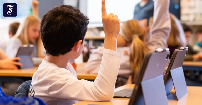 schueler-einer-schulklasse-in.webp.webp