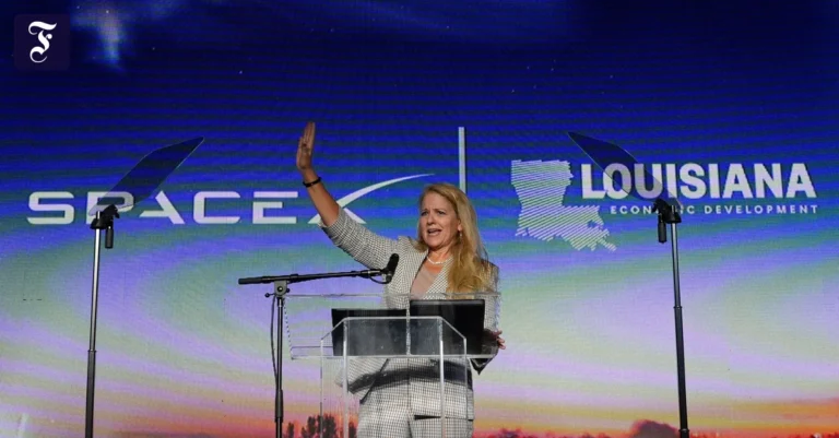 spacex-coo-gwynne-shotwell.webp.webp