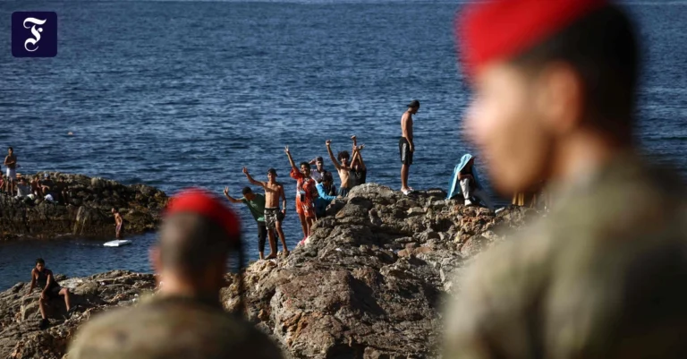 spanische-soldaten-beobachten.webp.webp