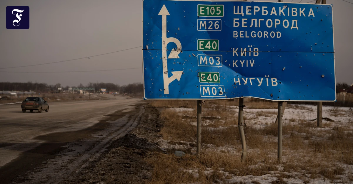 strassenschild-auf-der-strasse.webp.webp
