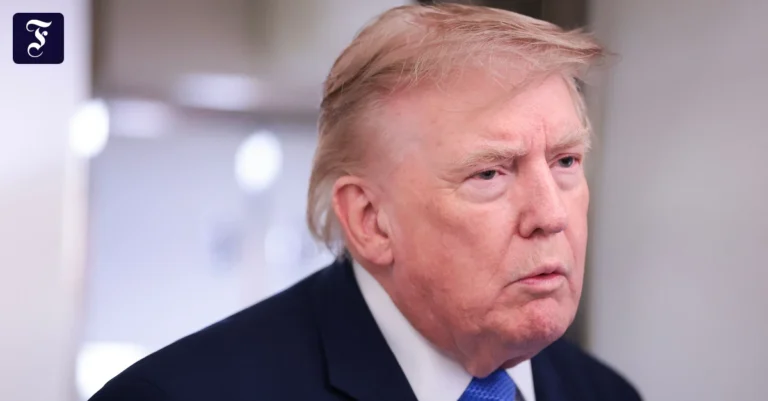 trump-hatte-an-bord-der-air.webp.webp