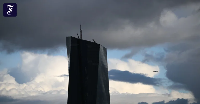 wechselhaftes-wetter-mit-regen.webp.webp