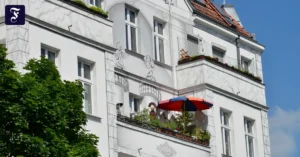 wohnhaus-in-berlin-ein.webp.webp