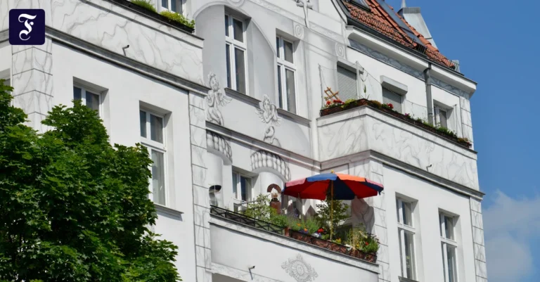 wohnhaus-in-berlin-ein.webp.webp