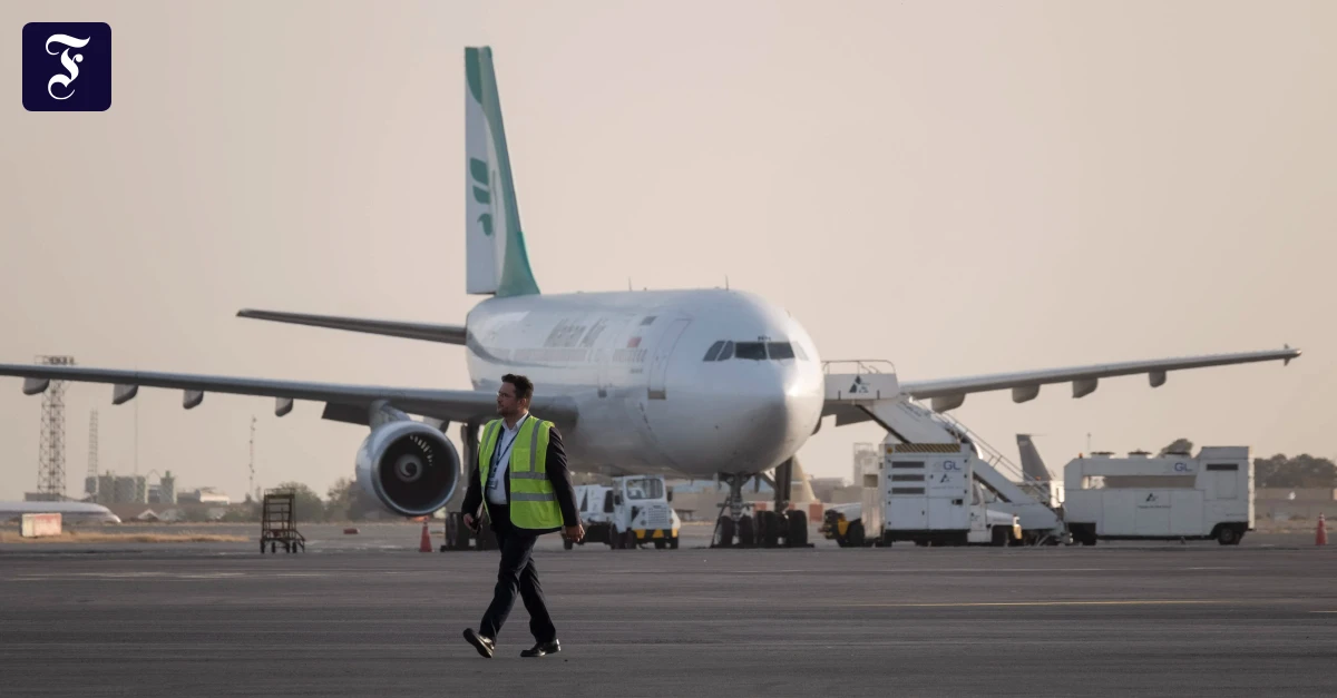 1790345698_ein-flugzeug-der-iranischen.webp.webp