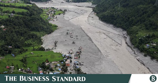 1790621493_nepal_flood.jpg