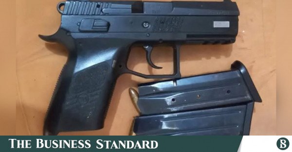 araihazar_pistol.jpg