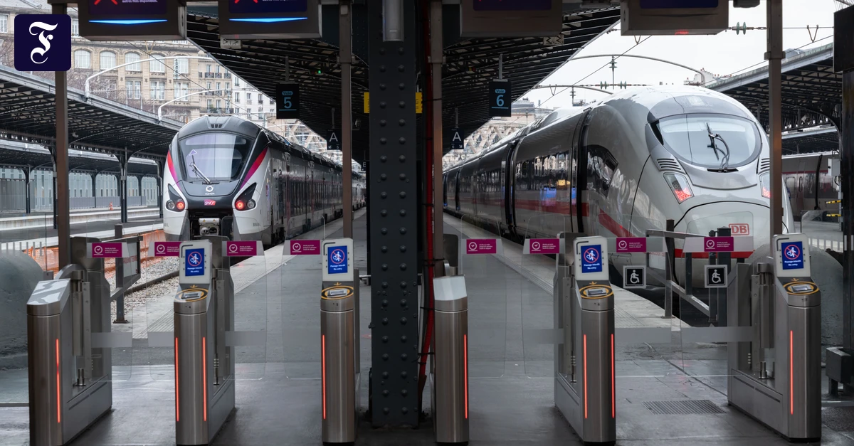 bahnsteigschranken-am-pariser.webp.webp